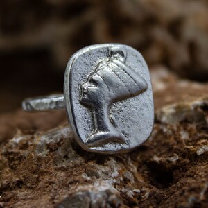 nefertiti ring