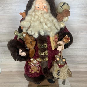 Vintage Collectible Santa/St. Nick Grandeur NOEL Santa Claus 1999-2000