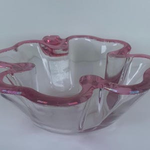 Vintage 4 Leaf Clover Pink Rim Glass Dish