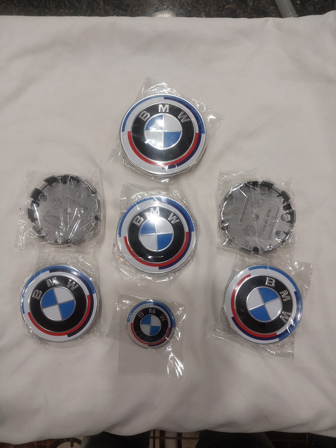 2 Distintivi BMW 50 Anni 82 Mm + 74 Mm / 2 Emblemi Con Logo - Foto 7