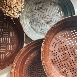 Bol Chalni indien vintage : passoire en métal, décoration de ferme