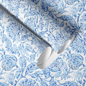 Carta da parati Indigo Bloom: decorazione murale floreale blu dipinta a mano con eleganza vintage / opzioni di materiali staccabili e attaccabili o tradizionali.
