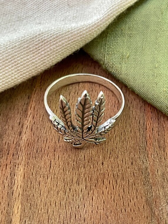 Nice Smoker Leaf Solid Sterling 925 Silver Ring S… - image 2