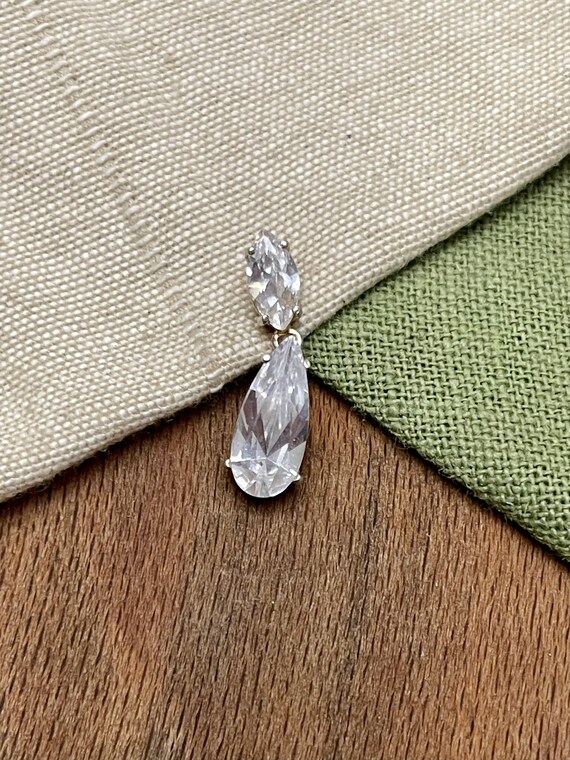 Sparkly Crystal Clear Stone Solid 925 Sterling Si… - image 1