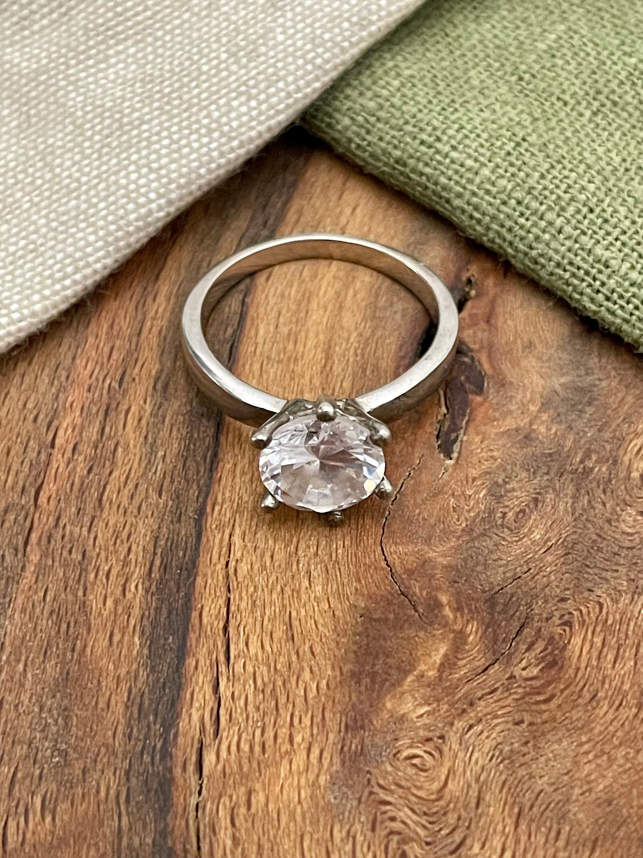 Big Sparkly Stone Band Solid Sterling 925 Silver Ring 9 R
