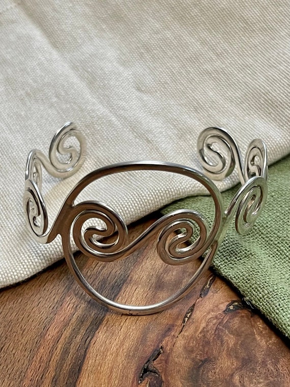 Nice Heavy Chunky Plain Torque Bangle Bracelet So… - image 1