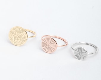 Personalized Hekate's Magic Strophalos Ring 10k 14k 18k Solid Gold, Wheel of Hecate Symbol Jewelry, Talisman Jewelry Unique Gift for Her