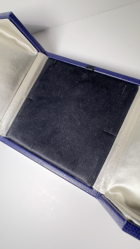 Chaumet Paris Original Necklace Box – Luxury Presentation Case - Etsy