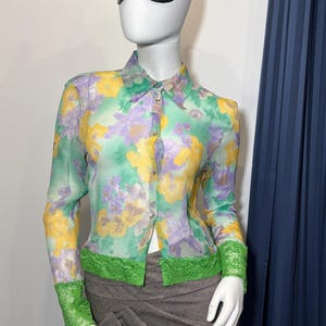 Y2K Cristina Capucci zijden blouse Italiaanse designer zijden blouse met bloemenprint en kanten doorzichtige blouse romantische top IT 44 afbeelding 5