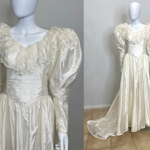 Prachtige vintage Ronald Joyce crèmekleurige faux ruwe zijde prinses schapenvlees mouw kanten jurk met ruches M GRATIS EXPRESS