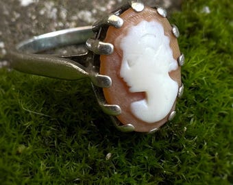 Vintage Silver Ring with Natural Shell Cameo – Antique French Hallmark, Size 17