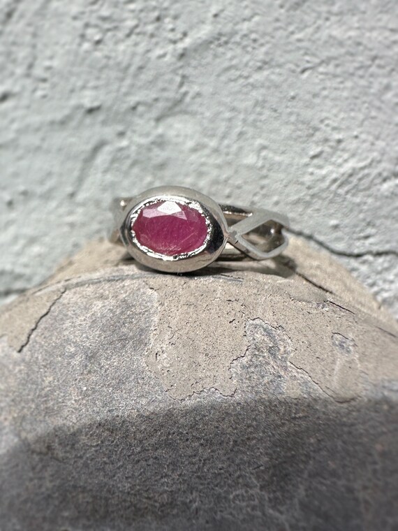 Sterling Silver Ring with Real Ruby | Faceted Ova… - image 5
