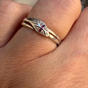 Anillo antiguo de serpiente de plata 835 con ojos de rubí / Anillo de serpiente de estilo victoriano / Firmado K&W / Joyería vintage de serpiente / Talla 6 EE. UU.