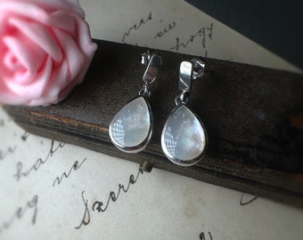Absolutely Gorgeous Glowing High Quality MOP Mother Of Pearl Sterling Silver Drop Earrings