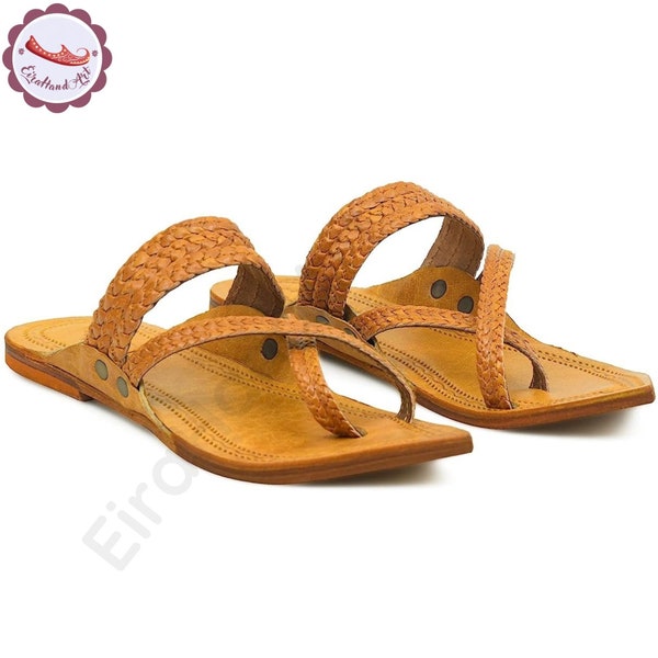 price of kolhapuri chappals