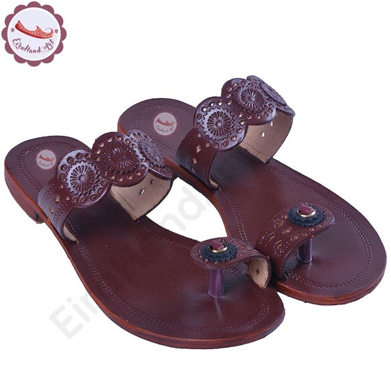 Stylish kolhapuri chappal sale
