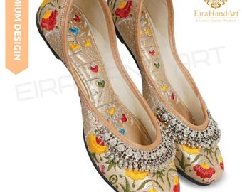 Handmade Embroidered Punjabi Jutti Shoes: Floral, Beaded, Ethnic Wedding Footwear