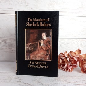 Arthur Conan Doyle, Przygody Sherlocka Holmesa, Vintage Black Gilt 1980s Twarda oprawa, Shelf Appeal, Czysta jasna książka, Klasyczne historie