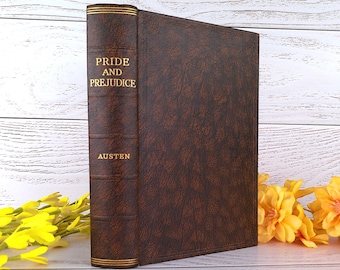 Jane Austen, Pride and Prejudice, 1930s, Odhams Ed, Original Faux Leather Hardcover Book, Super Vintage Condition, Author Frontis, Clean.