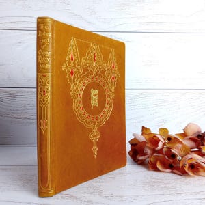 Edward Fitzgerald, Antique Leather Rubaiyat of Omar Khayyam: 1915 Pogány Illustrated Book Edition