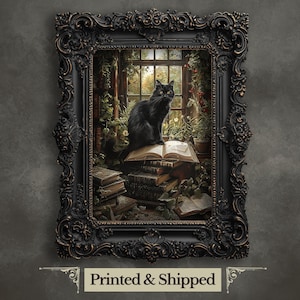 Stampa artistica da parete con gatto nero in biblioteca, decorazione Whimsigoth della biblioteca di Cottagecore scuro, natura, recupero, gatto stregone sui libri, regalo d'arte per gatte