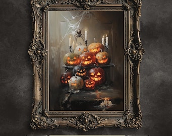 Könnte beinhalten: Gerahmter digitaler Druck zum Thema Halloween mit geschnitzten Kürbissen mit leuchtenden Gesichtern, Kerzen und einem Spinnennetz. Der verzierte, dunkel getönte Rahmen umgibt das Kunstwerk. Der Text "Instant Download" befindet sich unten.