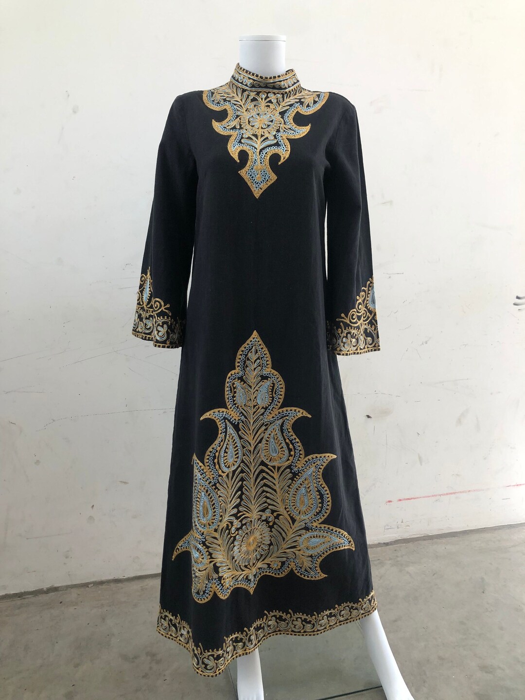 70’s Black Embroidery Long Sleeves Kaftan Dress main image 1