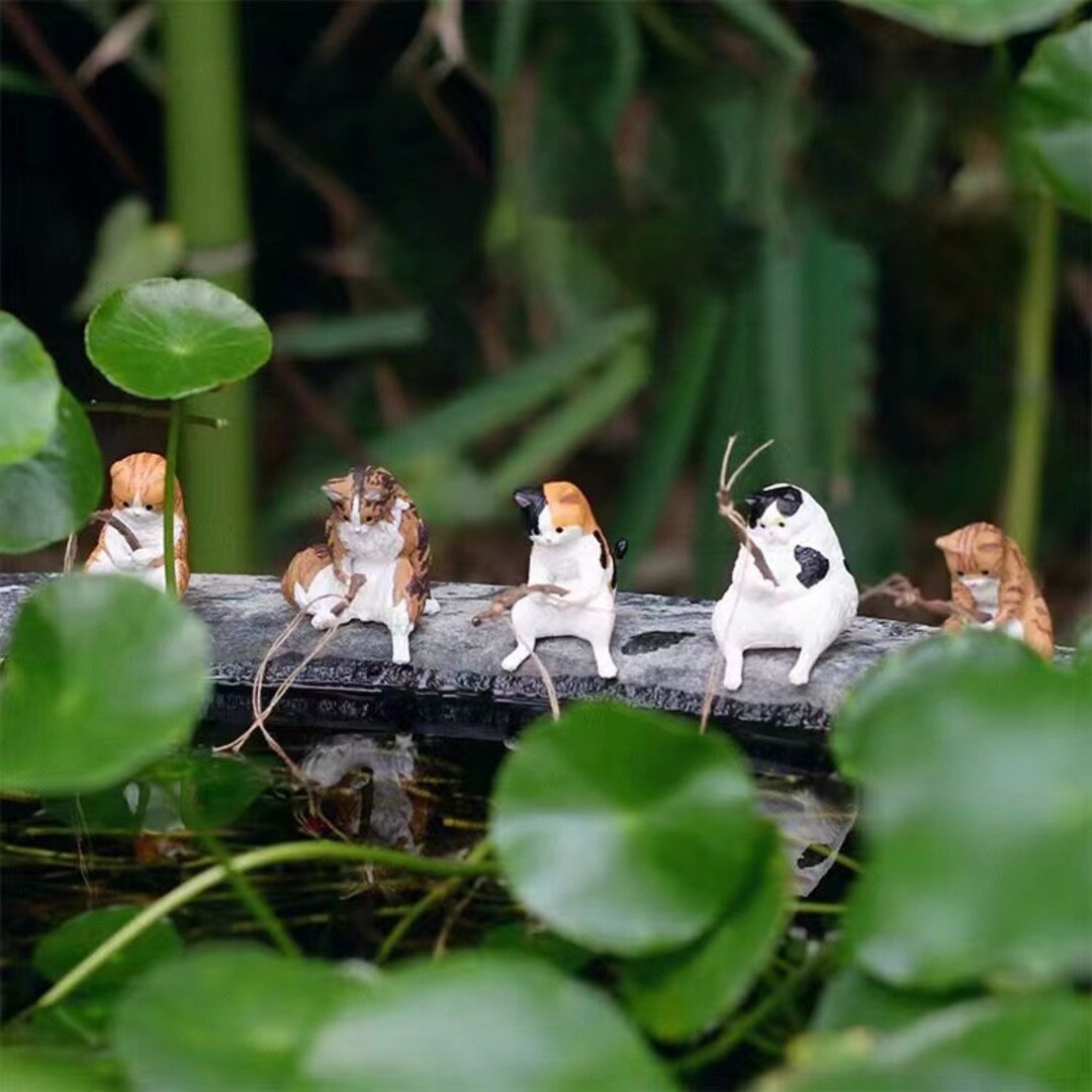 9 Styles Japanese Fishing Cat Gashapon Toys / Twister Toy Home