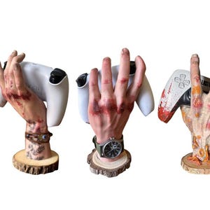 Ellie & Joel Survivor Hand Stand, Hand-Painted Clicker Controller Holder,  Post-Apocalyptic Gaming Decor, Epic Gamer Gift