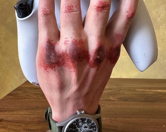 NEW Gamer Stand for Controllers Joel Miller’s Hand – The Last of Us Part II Limited Edition