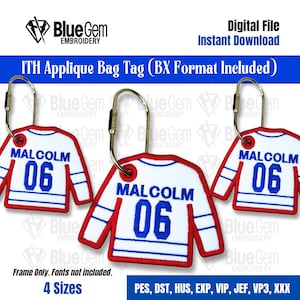 Puede incluir: Etiquetas para bolsas con forma de camiseta de hockey blanca y roja con el nombre "MALCOLM" y el número "06" en azul. Las etiquetas están unidas a llaveros metálicos. La imagen también incluye el texto "Digital File Instant Download".
