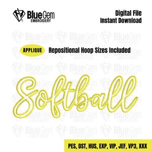 Pode incluir: Um design de bordado digital amarelo da palavra "Softball" em uma fonte cursiva. O design é para uma aplicação e inclui tamanhos de aro reposicionáveis. Os formatos de arquivo incluídos são PES, DST, HUS, EXP, VIP, JEF, VP3 e XXX.