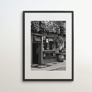Dublin, Ireland, Temple Bar, Instant Download, Black White Photography, Wall Art, Travel Poster, Irish Art Print, Beer Bar