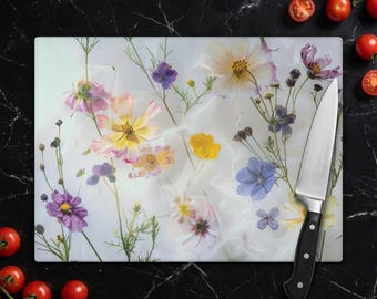 Tabla de cortar de vidrio con diseño de flores silvestres: decoración botánica para la cocina
