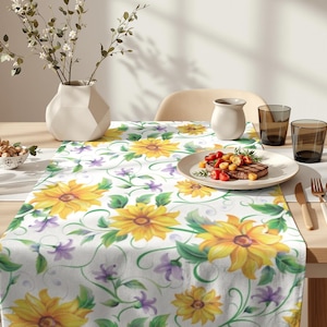 Camino de mesa de girasoles y violetas: decoración floral brillante