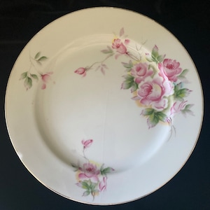 Princess China, Occupied Japan (1945-1952), Dinner Plate, &quot;PRJ15&quot; Pattern, Hand Painted Roses in Pinks, Green, Smooth Edges, Gold Trim