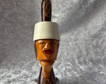 Pipa de tabaco de madera tallada a mano, estilo vintage – Cabeza de hombre con sombrero blanco – Pipa coleccionable de arte popular – Nunca usada