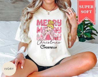 Camiseta navideña de princesas Disney de Comfort Colors®, camiseta navideña a juego para mejores amigas, camiseta de princesas y Papá Noel, camiseta navideña de Disney