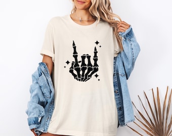 Skeleton Hand Rock and Roll T-Shirt: Horror Halloween Skull Tee