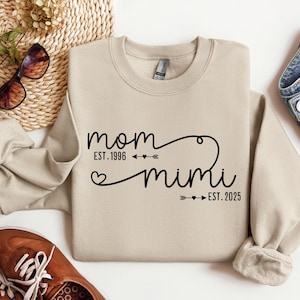Personalized Mimi Sweatshirt, Grandma-life Est Sweatshirt, Gift for Mimi Hoodie, Mimi Sweatshirt,MIMI Est Hoodie, New Mom Sweatshirt