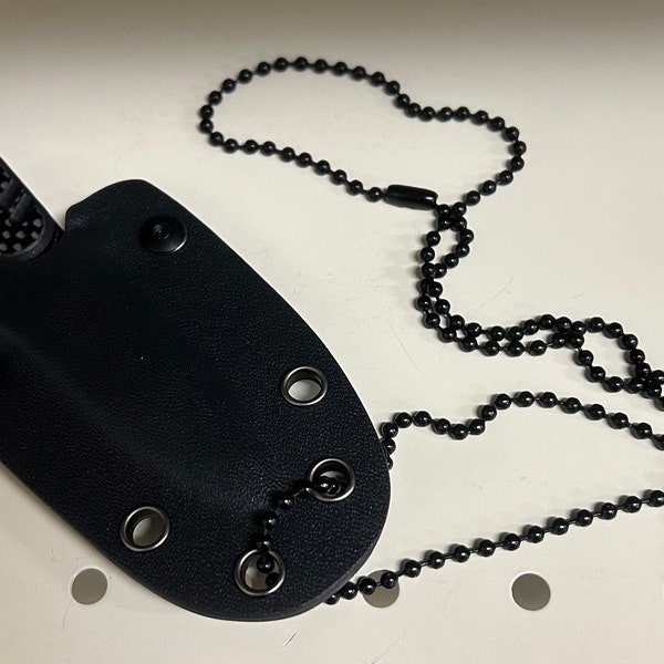 Brand new minion neck knife With Chain And Clip. Great For self Defense!