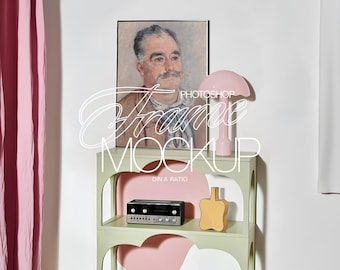 Maqueta de marco DIN A para Photoshop en una bonita escena interior retro en tonos pastel / Plantilla PSD de marco metálico A3 para exhibición de arte e impresiones