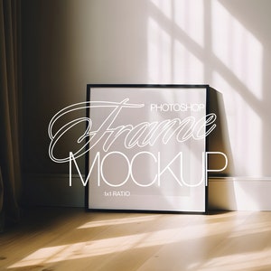 Mockup Photoshop con cornice nera 1x1 per display artistico e stampe / modello PSD Mockup con cornice quadrata con illuminazione drammatica