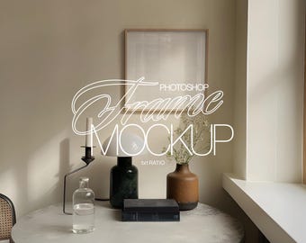 Plantilla de maqueta de Photoshop con marco de 1x1 para exhibir arte e impresiones en una escena interior elevada / Archivo PSD cuadrado Maqueta de marco de madera para arte de pared