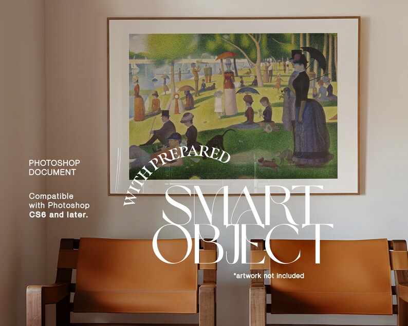 Op de afbeelding: Een ingelijste print van een schilderij dat een groep mensen in een park voorstelt. Het schilderij is in een stijl die doet denken aan pointillisme, met kleine stippen kleur die het beeld cre&euml;ren. De tekst "WITH PREPARED SMART OBJECT" is zichtbaar onder de lijst. De tekst "*artwork not included" is zichtbaar onder de tekst.