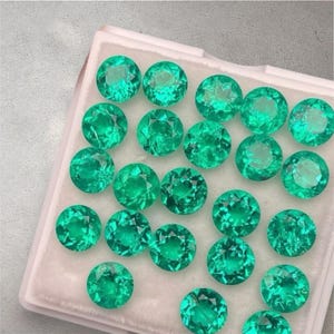 Emerald Hydrothermal Lab Grown Emerald Round Cut Gemstone Lot Size 10 MM.