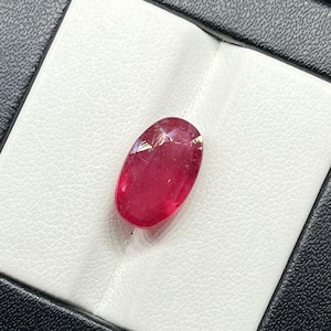 Faceted Oval Ruby Gemstone: 6.50 Cts, 13x7x5 mm, Glass Filled