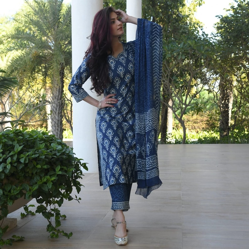 Beautiful Peacock Feather Print Kurti With Pant and Malmal Etsy