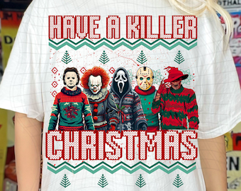 Puede incluir: Camiseta blanca con un patrón de punto rojo y verde con el texto "Have a Killer Christmas". El patrón incluye cuatro personajes de películas de terror: Michael Myers, Pennywise, Ghostface y Jason Voorhees.