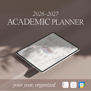 Puede incluir: Una tableta digital que muestra una página de planificador académico 2026-2027 con una ilustración anatómica detallada del corazón humano, texto educativo y diagramas. La pantalla presenta secciones organizadas para notas y detalles.